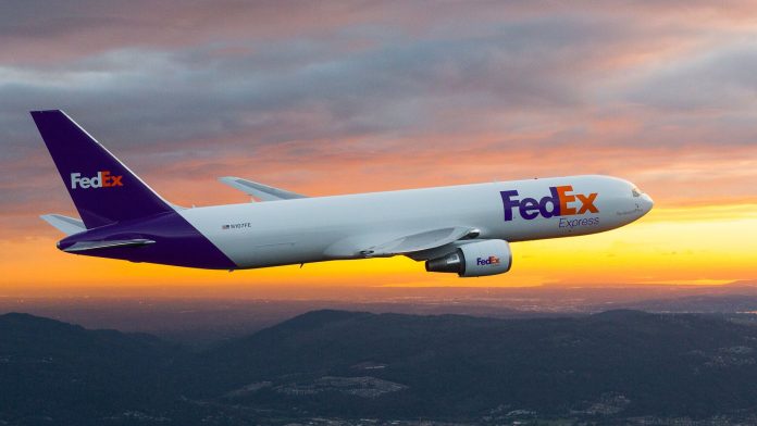 background-fedex-airplane